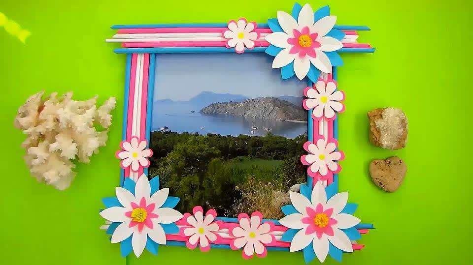 Hendryaocttn's tweet photo. Hoy hice un porta-retratos personalizado con cartón reciclado Es super fácil y genial para decorar tu habitación!， https://t.co/u6sc8Y55l3