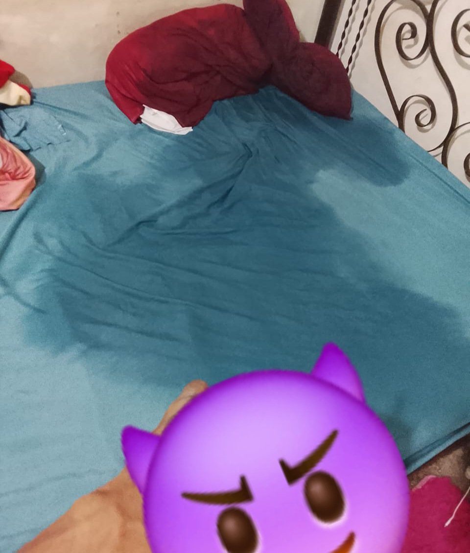 jhonnte8's tweet photo. Despues dela disco🫦🍻🔥🤤💦mi mejor amiga y amanesimos asi🤤 https://t.co/STAn1h0Cyq