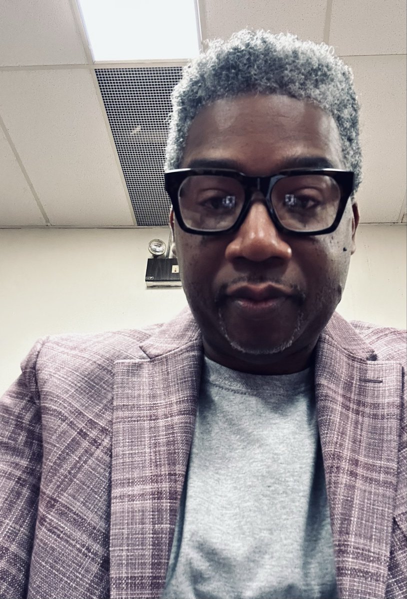 KingsSun's tweet photo. I was honored to celebrate Rev. Ray Chester and his wife Mrs. Chester today!! God is good #Poet #SincerelyYours https://t.co/fLCtsbjzBp