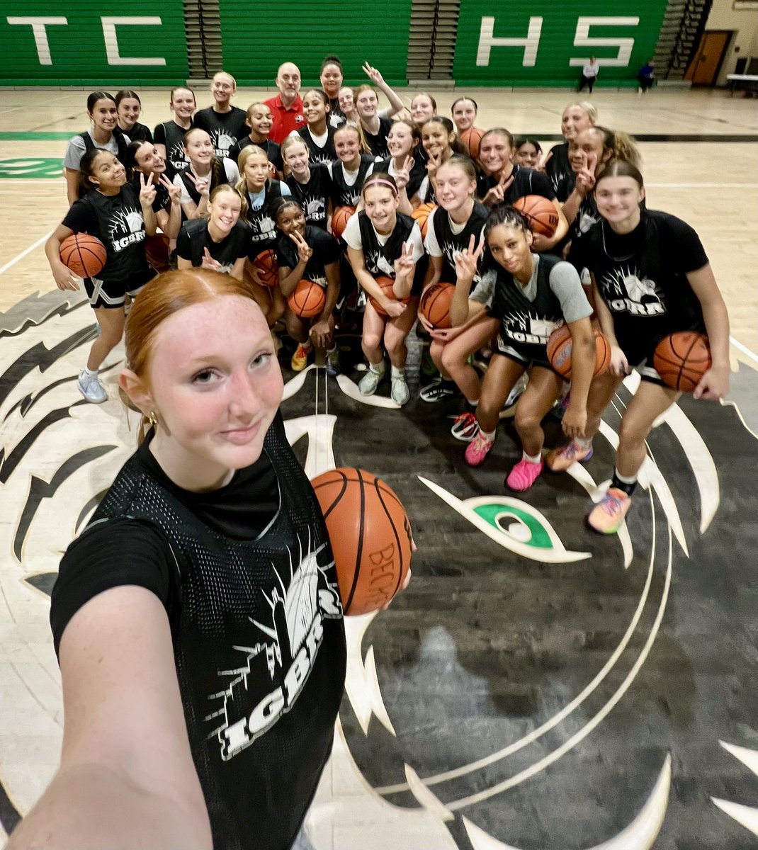 coachbgorman's tweet photo. #IGBRR All IN Showcase #PPC26
🤩 Some serious talent in the gym 🤩
Thank You so much @coachbeckett
for putting this great event on today! https://t.co/VRrkHc5Si3