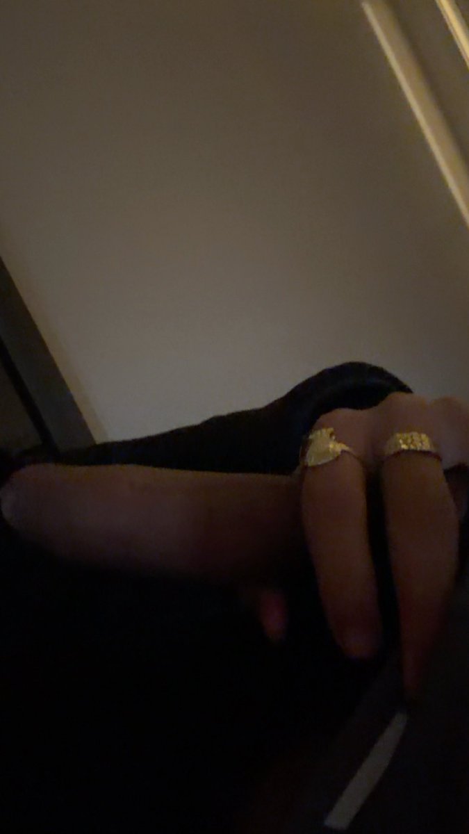 stillthugginng's tweet photo. Who want sum real 🥷dic #ie https://t.co/fTVZen5ycY