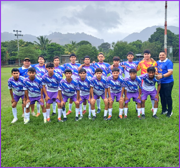 LibertadFCLobos's tweet photo. Resultado Final en la cancha 2 DE MAYO .
C.D. INTER 2 de Mayo  3 VS 3  Libertad F.C.
Un punto de visita en nuestro debut! 💜🐺⚽️🌴
#AscendiendoConLaMarea #ElSalvador https://t.co/SFk7aKP8zH