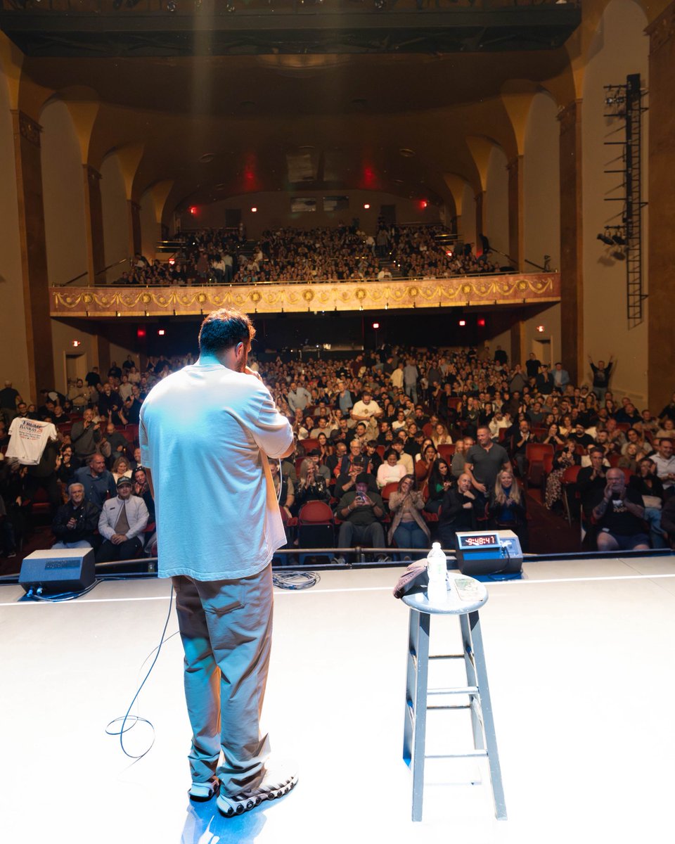 BenBankas's tweet photo. Sold out my largest US shows yet..
Thank you Jersey and PA 🙏🏻 https://t.co/DtAyuQiKYj