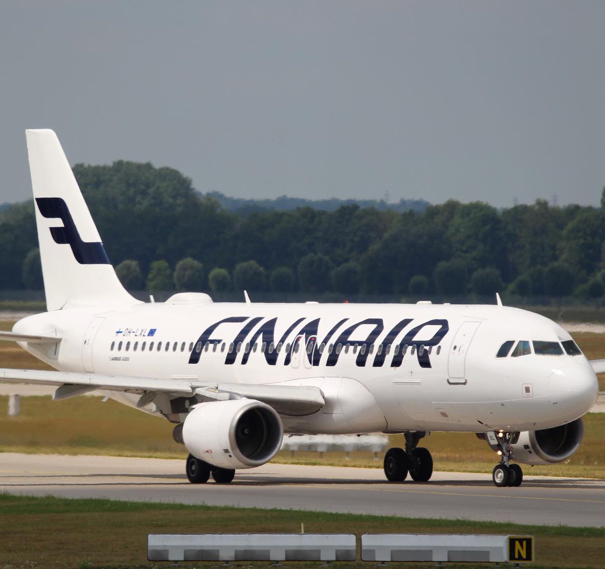 BryceValerkoa's tweet photo. Finnair Airbus A320-200 at Munich Airport. https://t.co/iP22E7DYZc