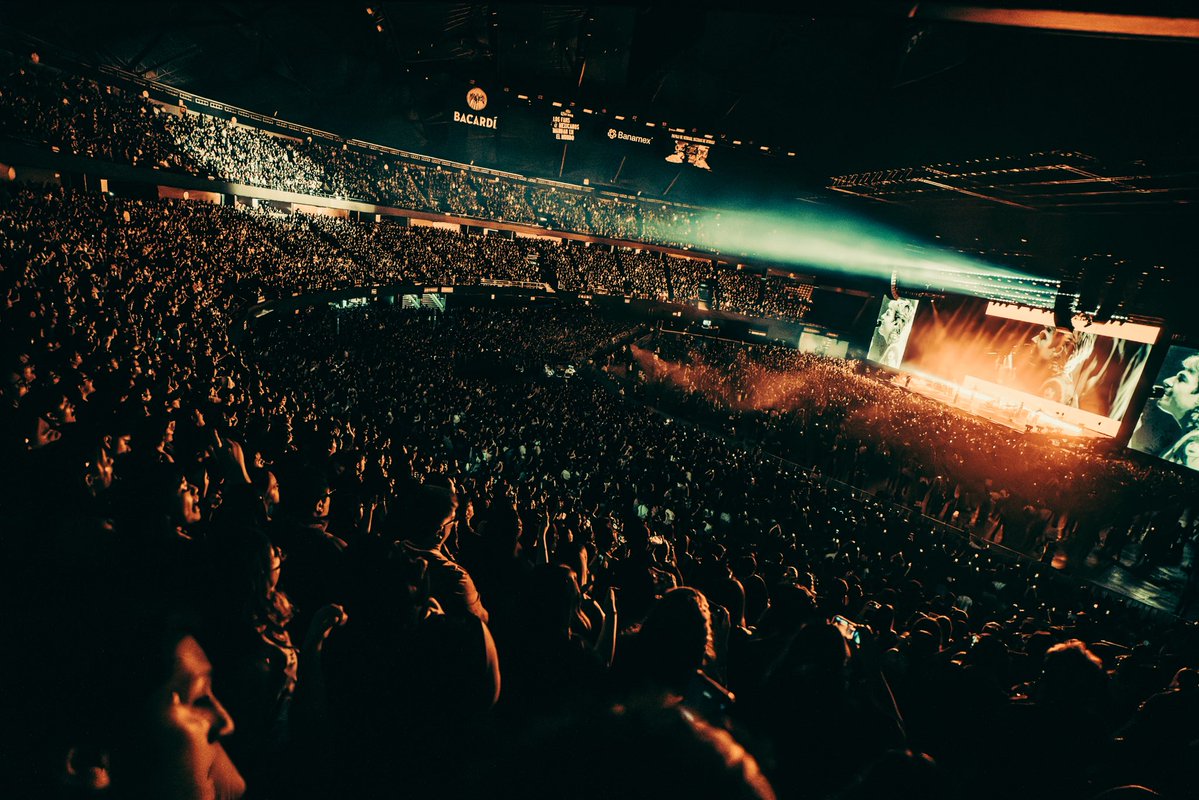 thenbhd's tweet photo. night one in mexico city

📸: federicaburellii https://t.co/tsNKBLkllx