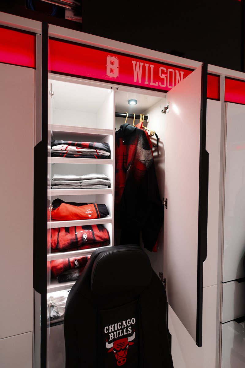 chicagobulls's tweet photo. Locker room refresh at the AC 🔥 https://t.co/lle885Ypjo