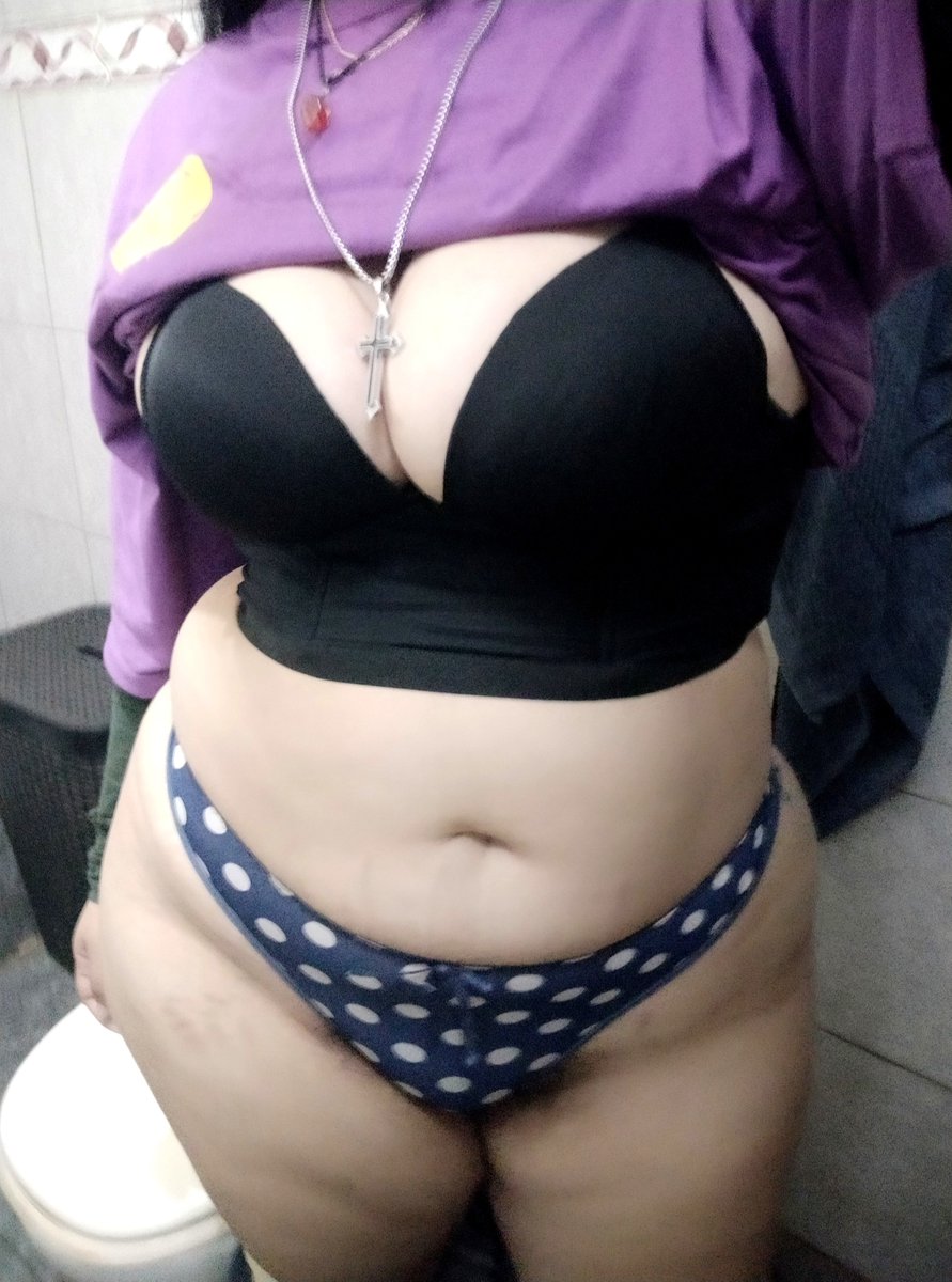 kigaiil_'s tweet photo. Dale bocaaa 💙💛

#nsfw #nsfwtwtًً  #latina #princess https://t.co/18Sb7ld8mk