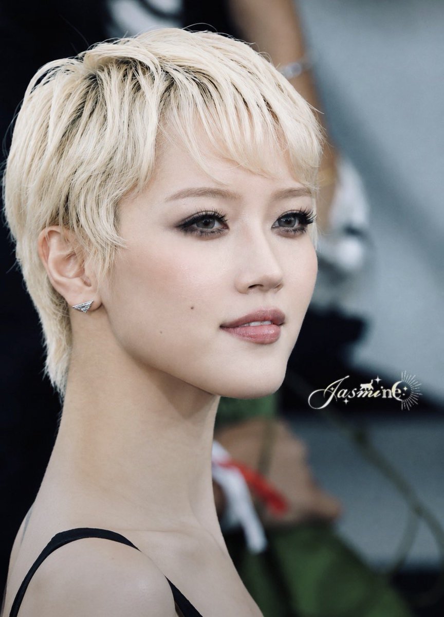 cosmicxgals's tweet photo. I LOVE A FIERCE PIXIE https://t.co/jIVWw4V82t