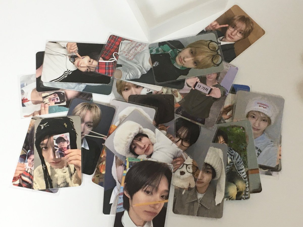 kfzruv's tweet photo. #rt + #follow

킥플립 컴백 기념 추첨 5분께 #동화 
포토카드 10장씩 드릴게요 🫰🏻 

➿배송비 본인 부담 
➿참저삭 xx 
➿컴백 당발 

#kickflip https://t.co/z0zt4csnkm