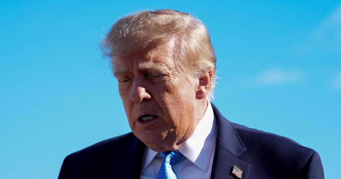 ReallyAmerican1's tweet photo. Trump spent the weekend looking for friendly crowds and didn’t find one. On Saturday, a stadium full of Tennessee fans booed him. On Sunday, minutes after bragging about his “good reception” at a golf tournament outside Chicago, he was heckled over Jeffrey Epstein on live TV. Rolling Stone published a long accounting of his corruption, from a crypto dinner at his own golf club to a $400 million ballroom paid for by companies with billions in federal contracts, and concluded that no president has ever come close. Republicans are watching their midterm plan to run against Zohran Mamdani fall apart because Trump keeps saying nice things about him. And MAGA turned on Trump’s own deputy chief of staff over a champagne video he posted while voters worry about groceries. Read it all in the Really American Substack: https://t.co/Cl6lkjlNcb