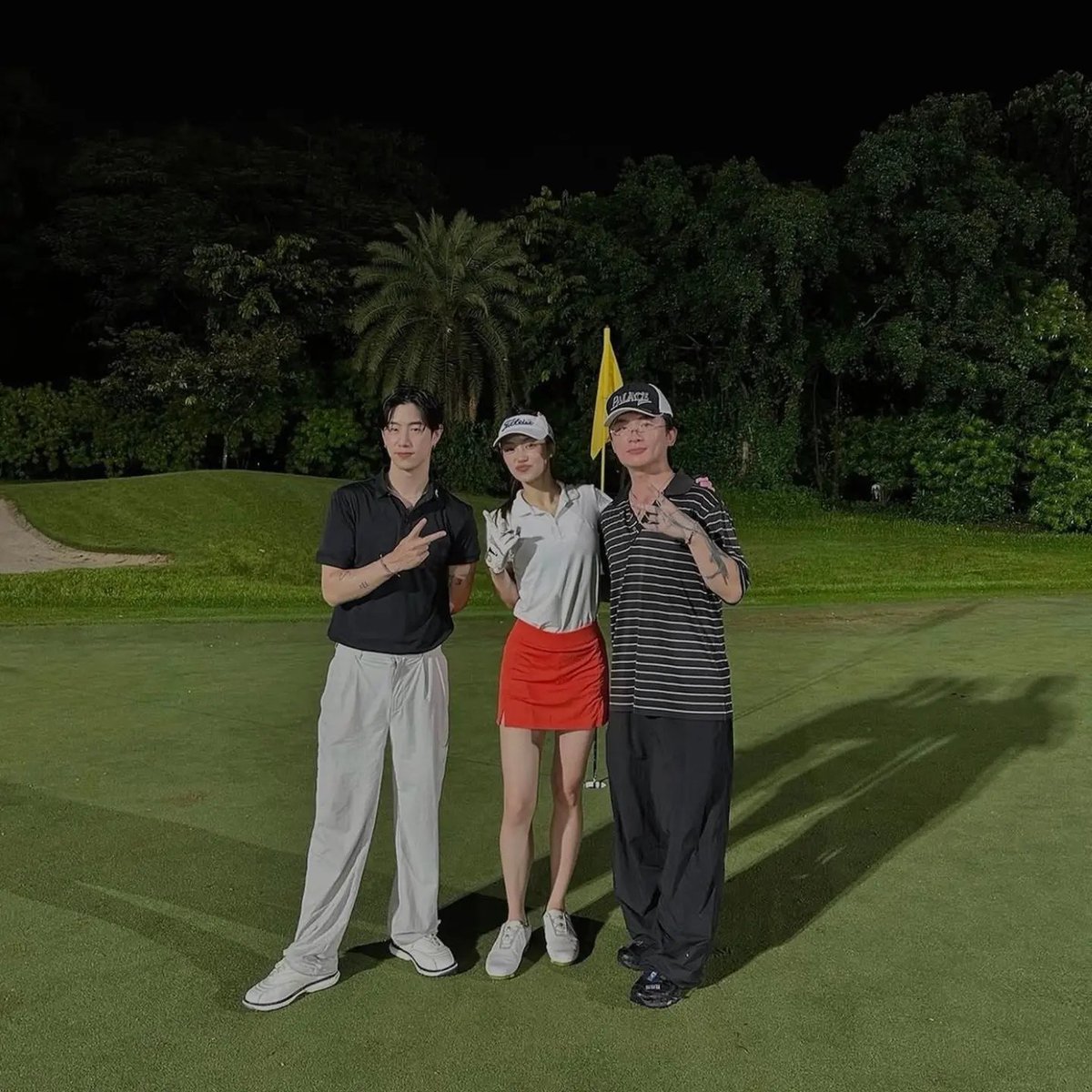 tuk_sang's tweet photo. น่ารักมากกกกก❤️🐰❤️
#ALONE_OUTNOW
Mark Tuan At Bang & Olufsen Sydney
#MarkTuanxBangOlufsen CR.on pic https://t.co/TlZ1nGtI7X