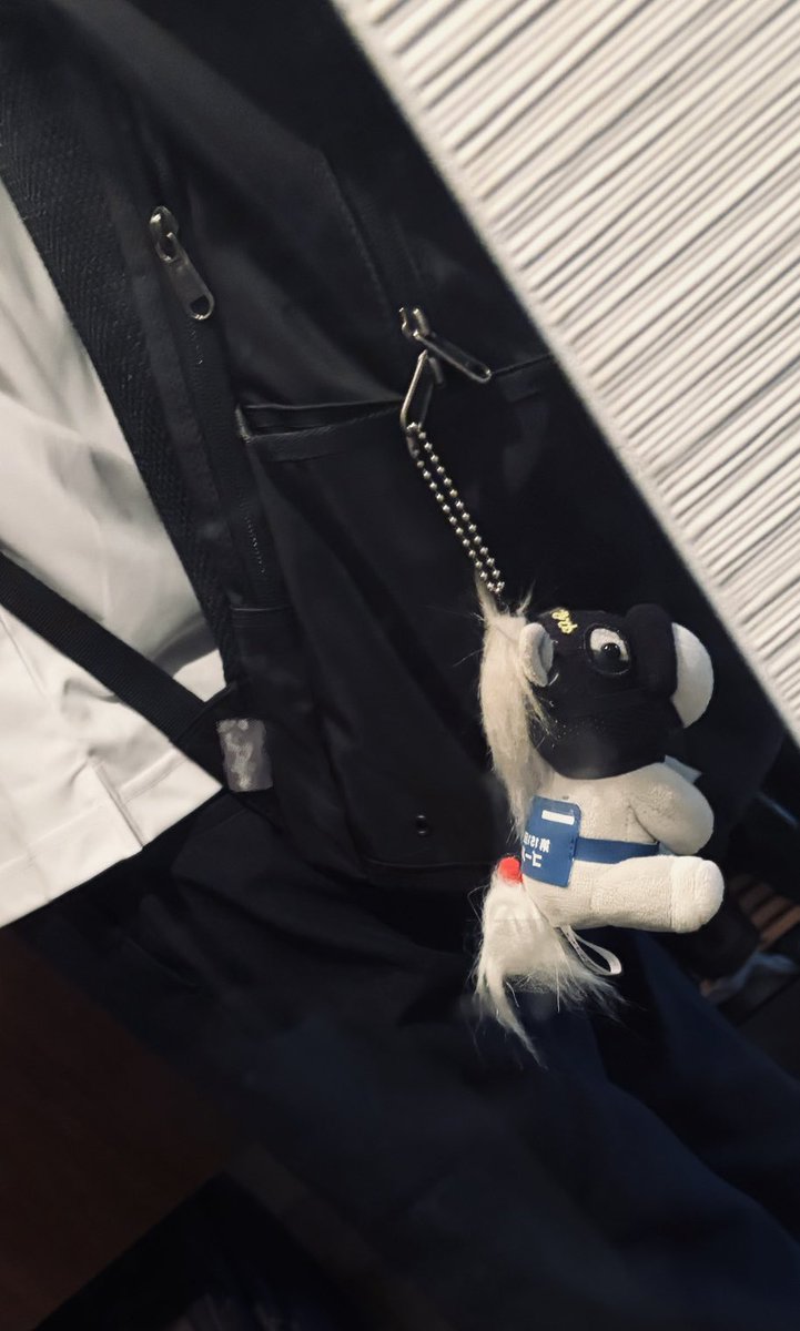 Just090308's tweet photo. 今日も地獄の一週間じゃ😭😭😭
ゴルシくんといってきます‼️ https://t.co/tAsMBrtOh8