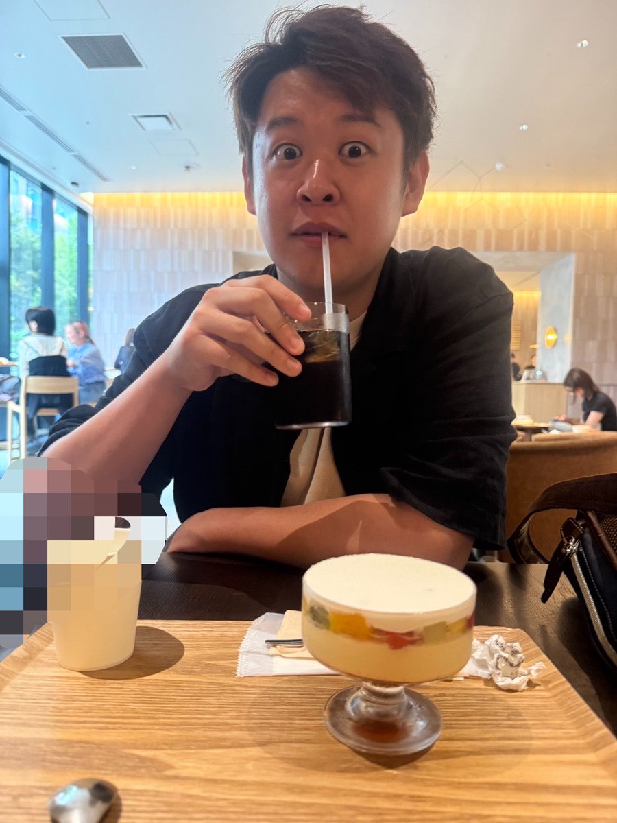 sakainaoto's tweet photo. おは！！
結婚記念日のランチをしてきました。
おもろかった
もちろん子ツナギの話ばかりだけどそれ以外にも他愛のない話(夢小説や二次創作の話)を聞かせてくれていました。
誰かが撮ってくれた時の顔わからんくなる。
今日は #キラスタ 2時間生放送よろしくお願い致します！ https://t.co/vYx5tsAb00