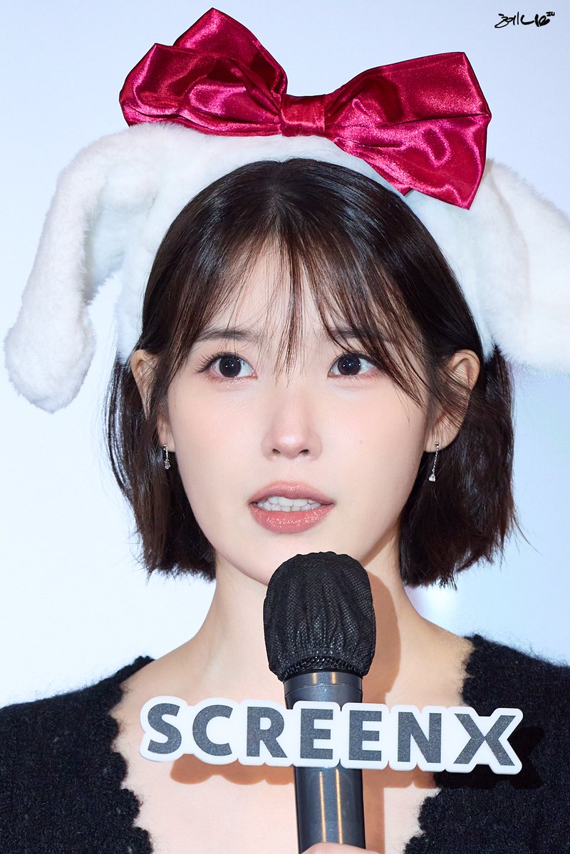 orolok_iu's tweet photo. 260920 아이유 the winning 재개봉 무대인사(4)    

#iu #아이유 #이지은 https://t.co/r1FbMpIXX6