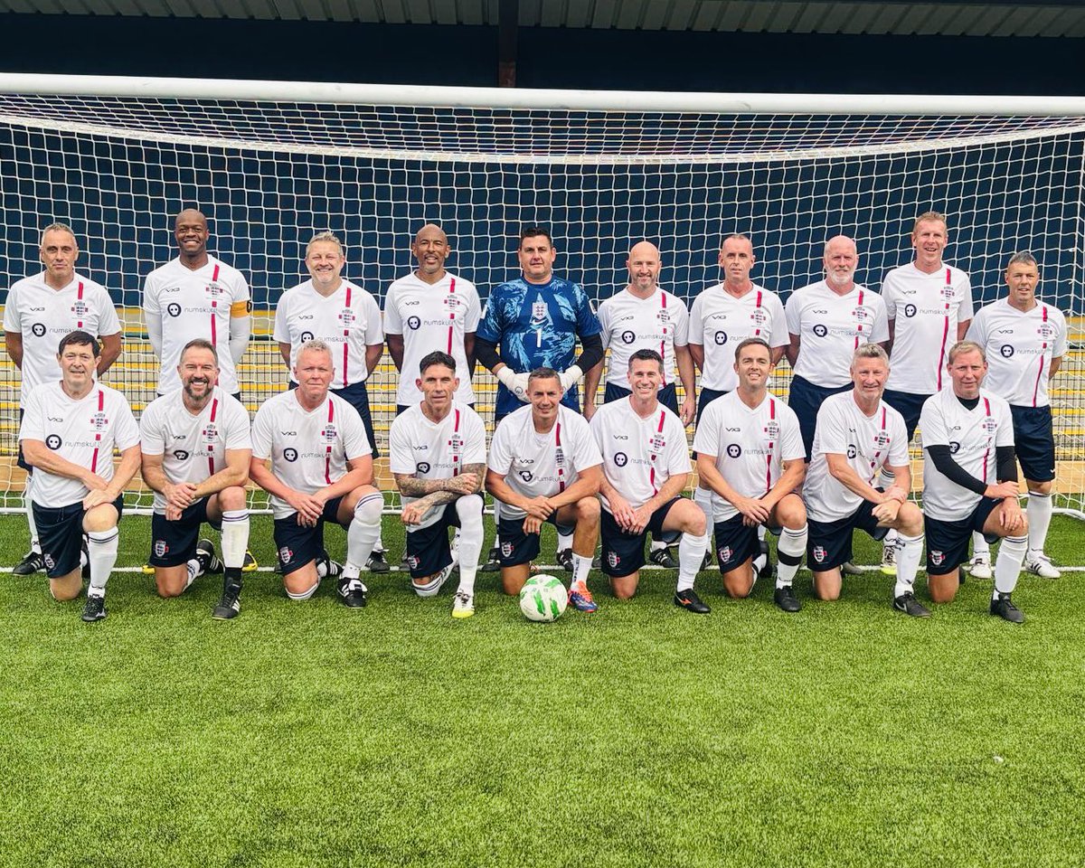 Paul_Stafford's tweet photo. ๐ด๓ ง๓ ข๓ ฅ๓ ฎ๓ ง๓ ฟโฝ๏ธ Top top performance from the England boys this evening ๐๐ผ๐๐ผ๐๐ผ 3-0 WIN and a #cleano against a young and talented @WanderingCrows side at @BSFCTheBlues ๐ด๓ ง๓ ข๓ ฅ๓ ฎ๓ ง๓ ฟ Played some beautiful football and controlled the game from start to finish ๐๐ผ
#englandover50s #veterankeeper ๐งค๐งค https://t.co/OvmdhwOwtK