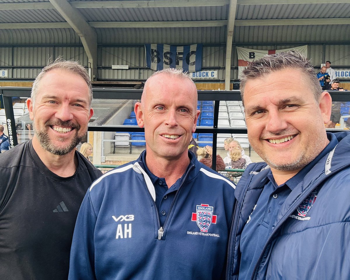Paul_Stafford's tweet photo. ๐ด๓ ง๓ ข๓ ฅ๓ ฎ๓ ง๓ ฟโฝ๏ธ Top top performance from the England boys this evening ๐๐ผ๐๐ผ๐๐ผ 3-0 WIN and a #cleano against a young and talented @WanderingCrows side at @BSFCTheBlues ๐ด๓ ง๓ ข๓ ฅ๓ ฎ๓ ง๓ ฟ Played some beautiful football and controlled the game from start to finish ๐๐ผ
#englandover50s #veterankeeper ๐งค๐งค https://t.co/OvmdhwOwtK