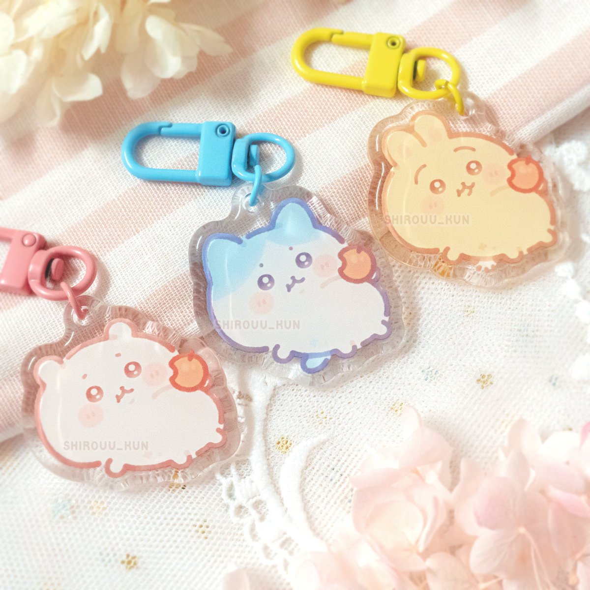 shirouu_kun's tweet photo. more chiikawa keychains!! chiikawa apple and chubby sets ⁃̀⩊⁃́
#chiikawa #ちいかわ https://t.co/PIZedNlYkK