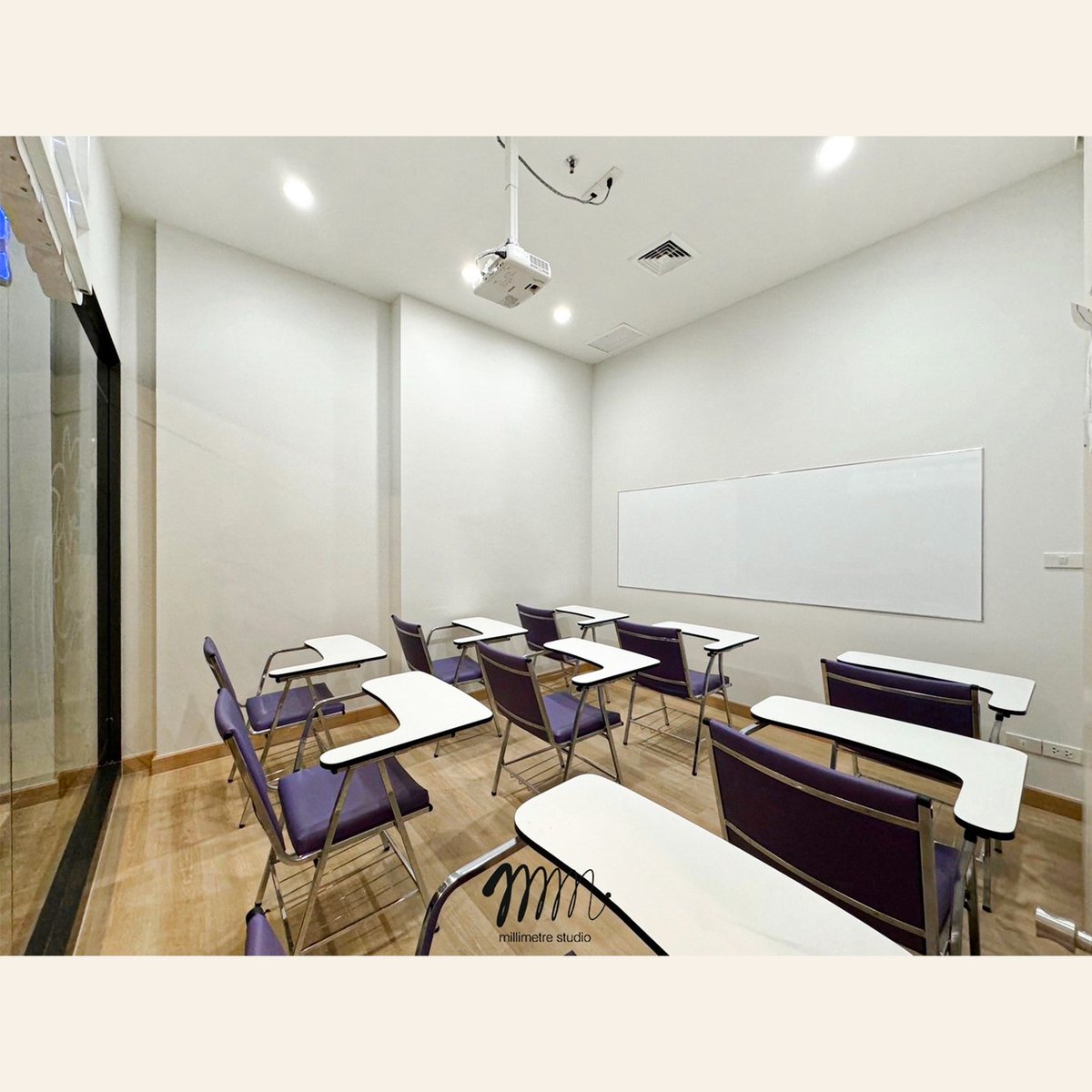 EleanoreTavg's tweet photo. Minimalist classroom 🤍🤍 
Millimetre Studio 
Tel: 0897607958 
Line ID: jann_dec27 
Email: mmstudio. jan@gmail 
Facebook: MM Studio 
Interior design, construction contracting, and renovation https://t.co/Me1hzPNpJd