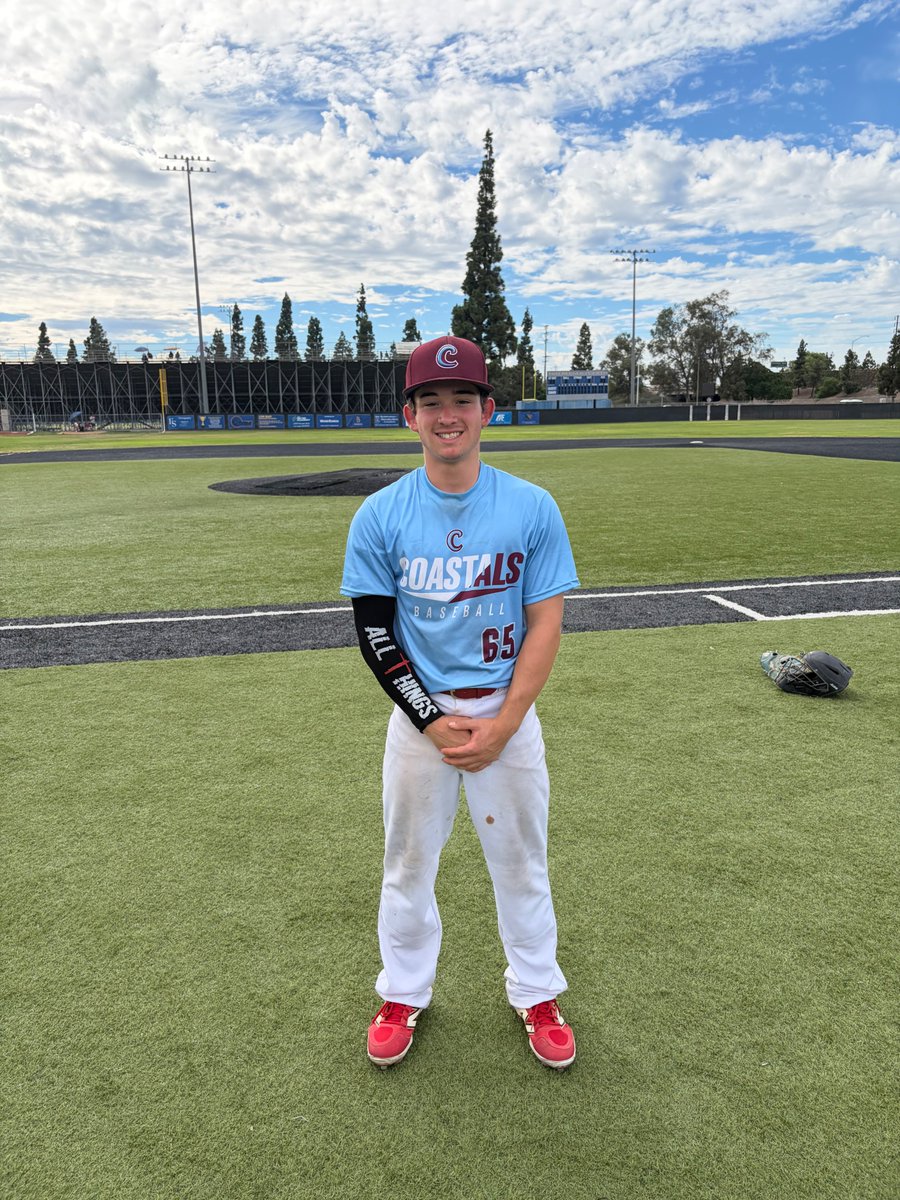 FiveToolCA's tweet photo. F: California Coastals 5, PFA LOT ‘27 4
PoG: Jacob Vera 1-2, 2B, 2R, RBI | 7 IP, 4K https://t.co/oXij6rJ5eR