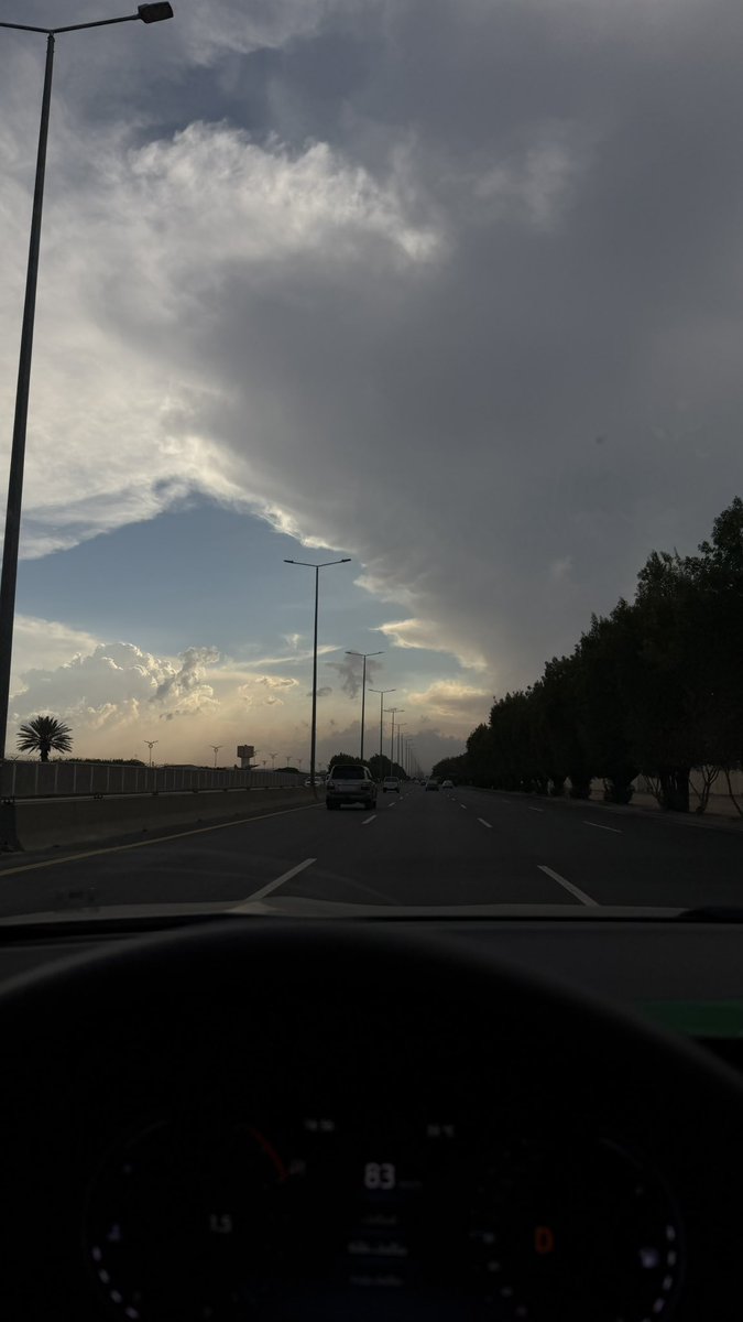 n98_ii9's tweet photo. @CDarchlve هذي صورتها اليوم مااجمل الطائف في كل الاوقات https://t.co/1FDjsO2ofu