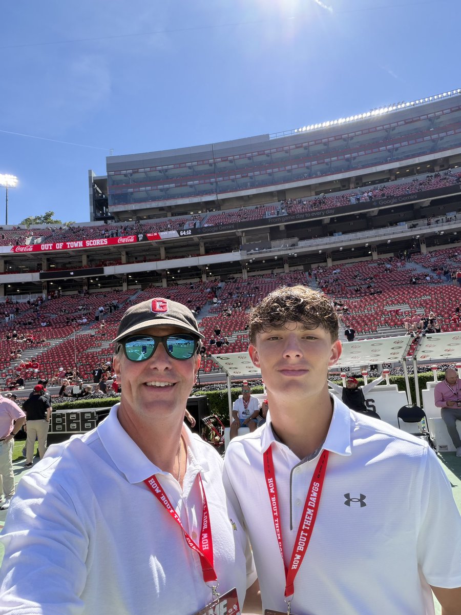 JDDillard2030's tweet photo. Had a great time in Athens!  Thank you @coach_thartley @CoachColey @GeorgiaFootball 
@FbLassiter https://t.co/RSWXX4ZGCO