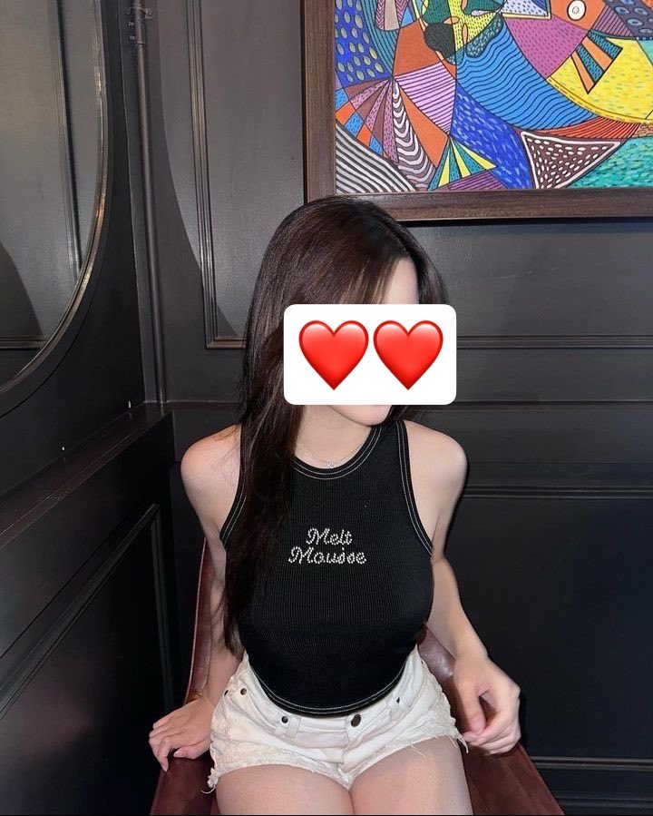 VioletHosfptiv's tweet photo. ป้ายยาสายรีบตอนเช้า ตัวนี้เกลี่ยง่าย ใช้แล้วไม่ต้องเสียเวลานาน ได้เลย
🌤️ ครีมกันแดดเนื้อซูเฟล่ บางเบา คุมมันนาน ✨
สัมผัสนุ่มละมุน เกลี่ยแล้วกระจายทั่วผิวได้ง่าย เหมาะกับการหยิบใช้เป็นประจำในตอนเช้า
ลายย: Ppkk_074

รับงานเชียงใหม่
#รับงานเชียงใหม่ 
#เชียงใหม่ 
#สาวสองเชียงใหม่ https://t.co/ufJBXtV9uy