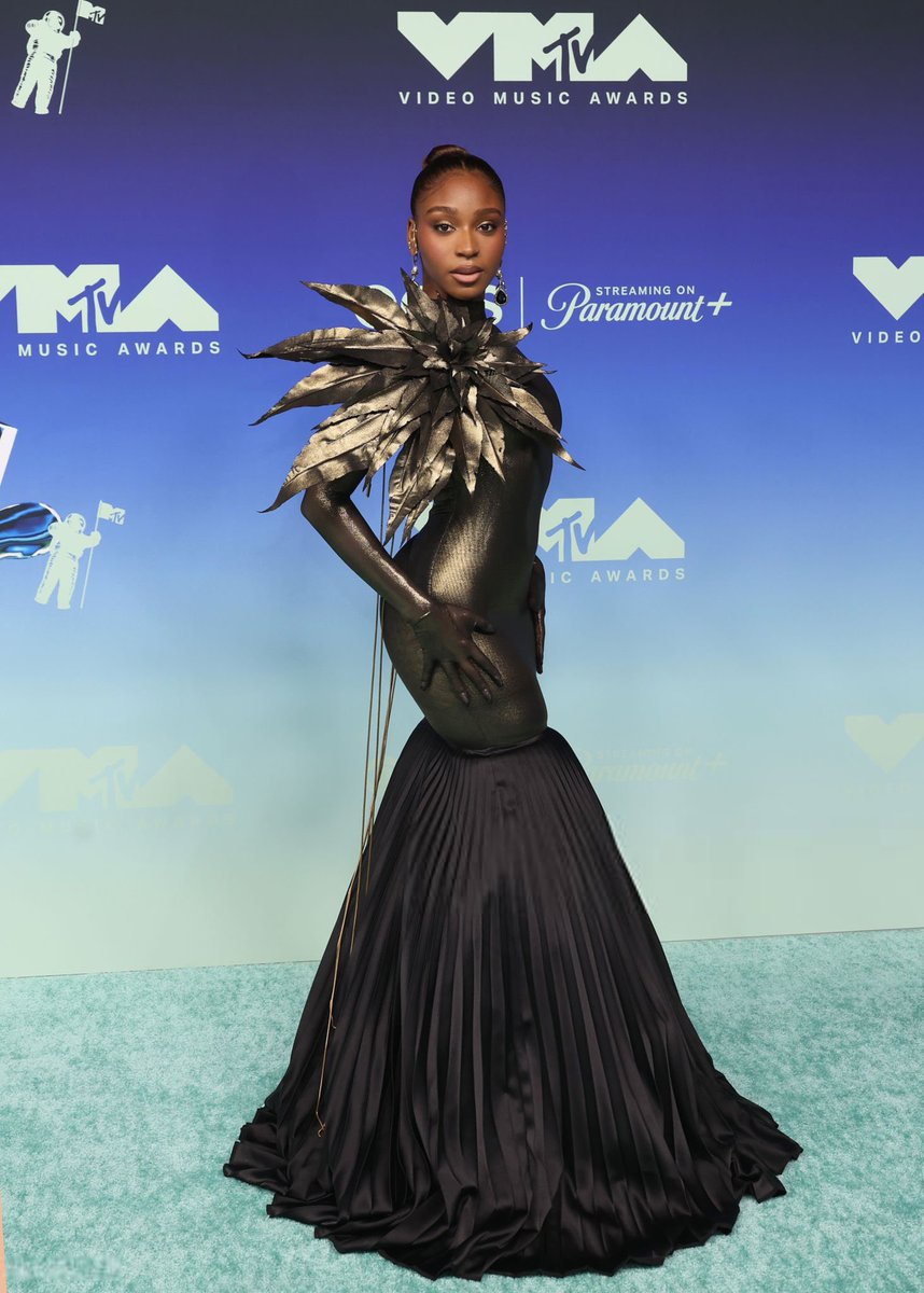 normanibrasiI's tweet photo. 🚨 NORMANI NO #VMA https://t.co/mbgScXuben
