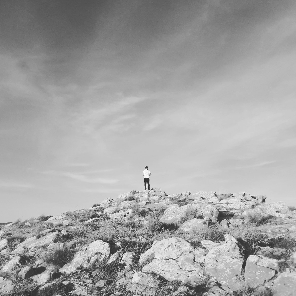 LonMasters3tzb's tweet photo. Growth isn’t about outrunning others—it’s about being a little braver than yesterday, even when progress feels tiny. https://t.co/OH6K89Jx6w
