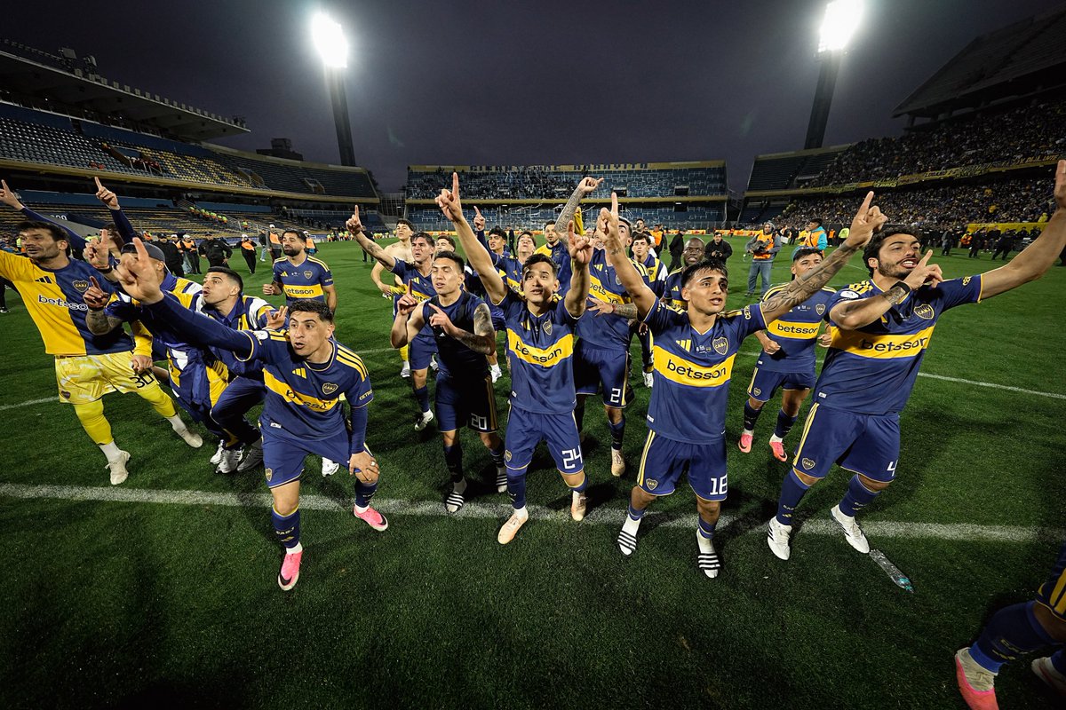 BocaJrsOficial's tweet photo. Ya todos saben que La Boca está de joda 🇸🇪 https://t.co/4LrbKcPjfY