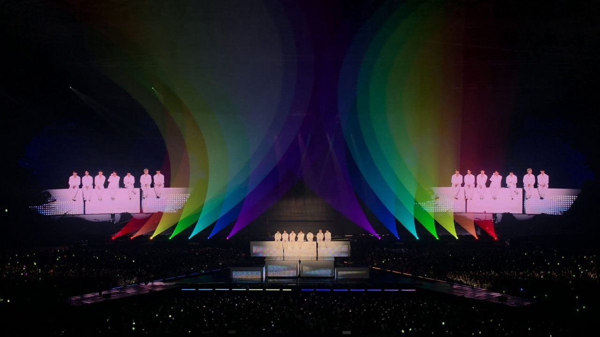 ojeno's tweet photo. Seven silhouettes painted in every color of the night, just like a rainbow. https://t.co/gc3kMQigug