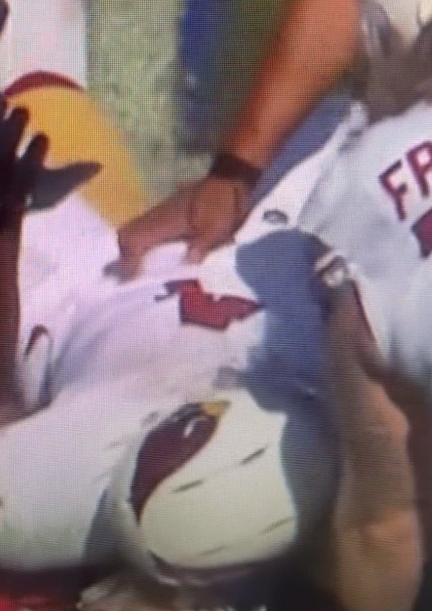 OldRowSports's tweet photo. Uhhhhh??? https://t.co/FxQhHwqQmu