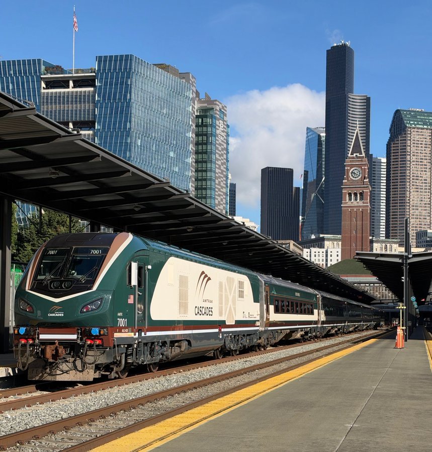 Member301's tweet photo. After the 5 car passes postrace inspection kyle larsun wins the Last nascar cup series race befor Mario kart tour closes doun &amp; part 1 of amtrak's worst evil plan begins.🏁🔒🦹‍♂️ https://t.co/xpkKMwFtKN