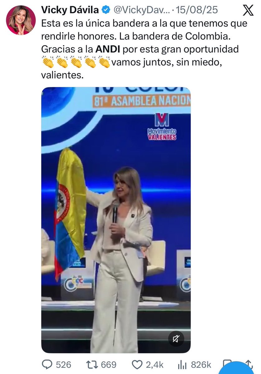 CCarrizosaC's tweet photo. Hace poco más de un año. Repito: hace poco más de un año. https://t.co/Q37rz0DHgm
