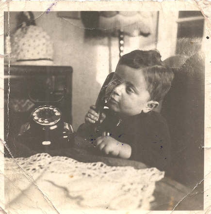 AuschwitzMuseum's tweet photo. 28 September 1937 | Dutch Jewish boy, Harry Gustaaf Northeimer, was born in Arnhem.

He was deported to #Auschwitz from #Westerbork in October 1942. He was murdered in a gas chamber after arrival selection. https://t.co/aRXuOdkflO