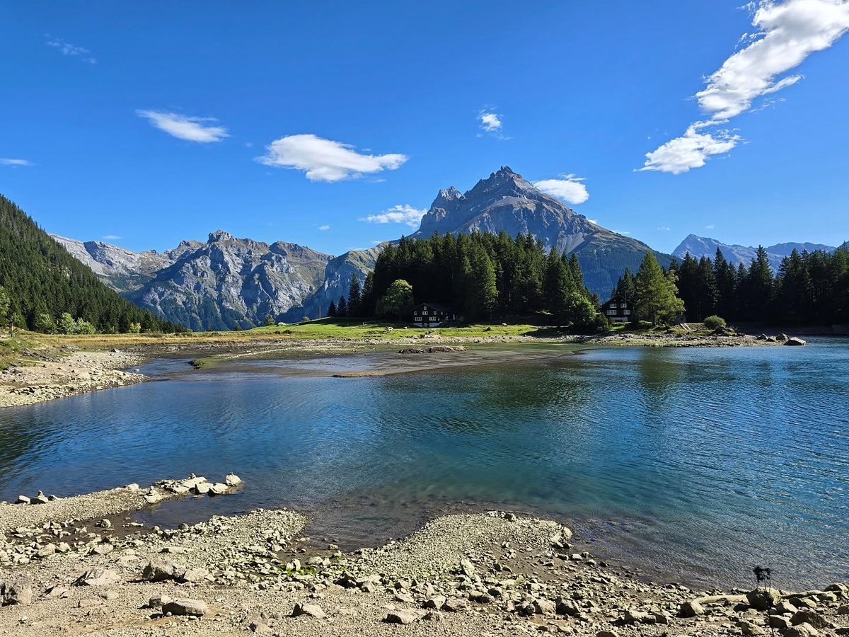vinifluxo's tweet photo. #schweiz #uri #switzerland #amazingplaces #wonderful_places #view #lake #wanderlust #swissalps #berge #lac #wanderlust #myswitzerland #autumnvibes #lago #svizzera #swiss #swissmyworld #earthpix #fantastic_earth #switzerlandpictures #nature https://t.co/4Jkds4PXdo