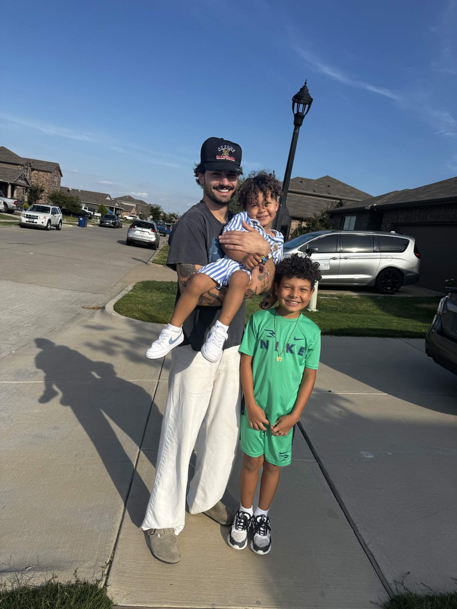 ObeyDRIX's tweet photo. Uncle JP @julianpierce  🖤 https://t.co/TqpYpJHDEX