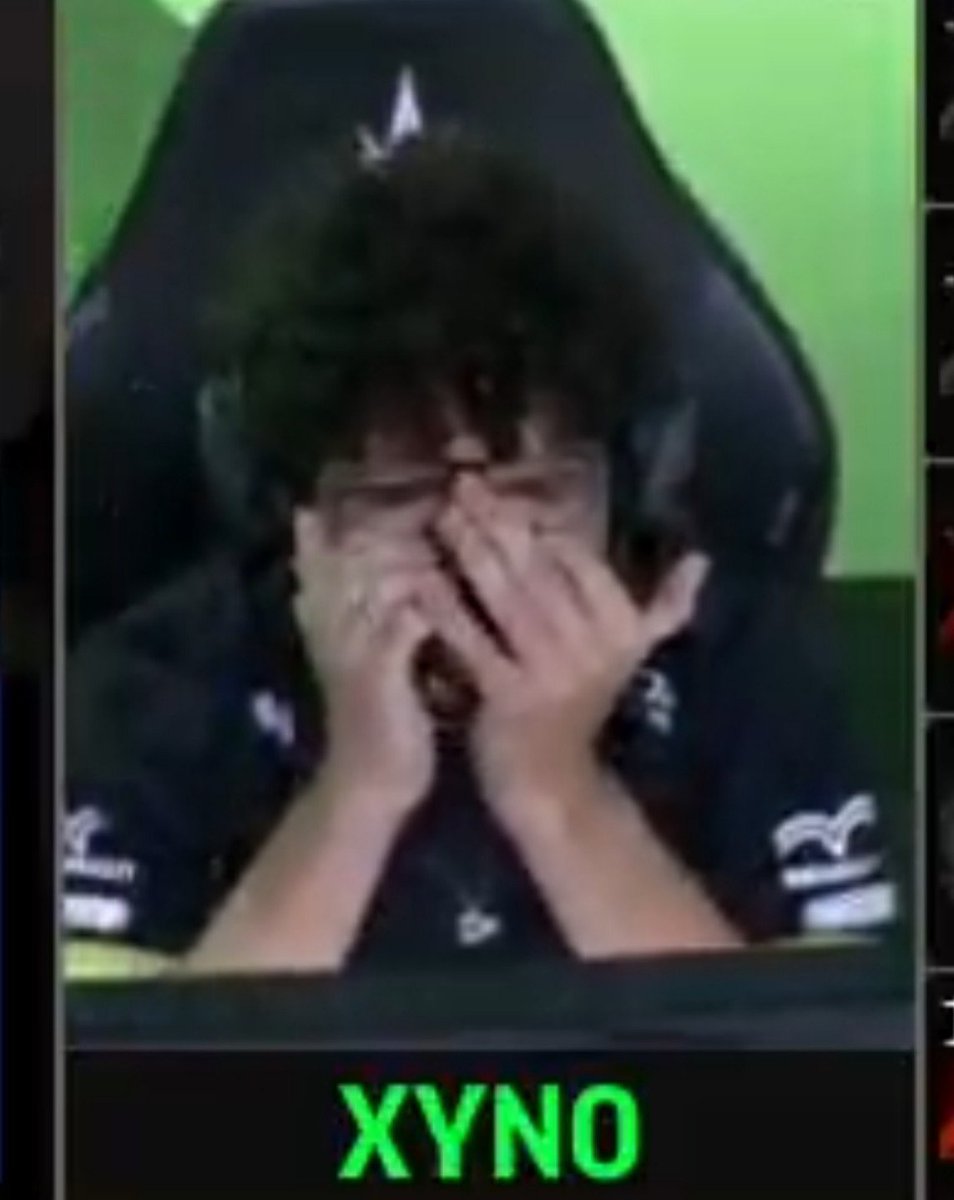 tf_080's tweet photo. Essa foto se reflete em arrogância e soberba achou que já tava ganho kkkkk #cblol https://t.co/Upj9mxgqUu