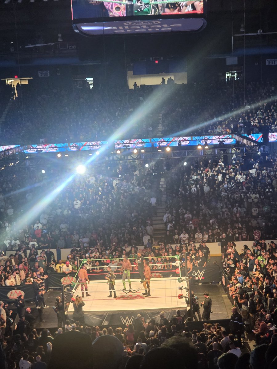 Infamous43's tweet photo. @WrestleCourt @BagHutch413 I was there, knew it wasnt a tv event. It was better that way. https://t.co/GT4NsgLQ3E