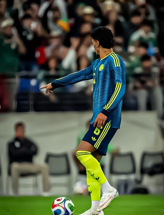 teuColombiano tweet picture