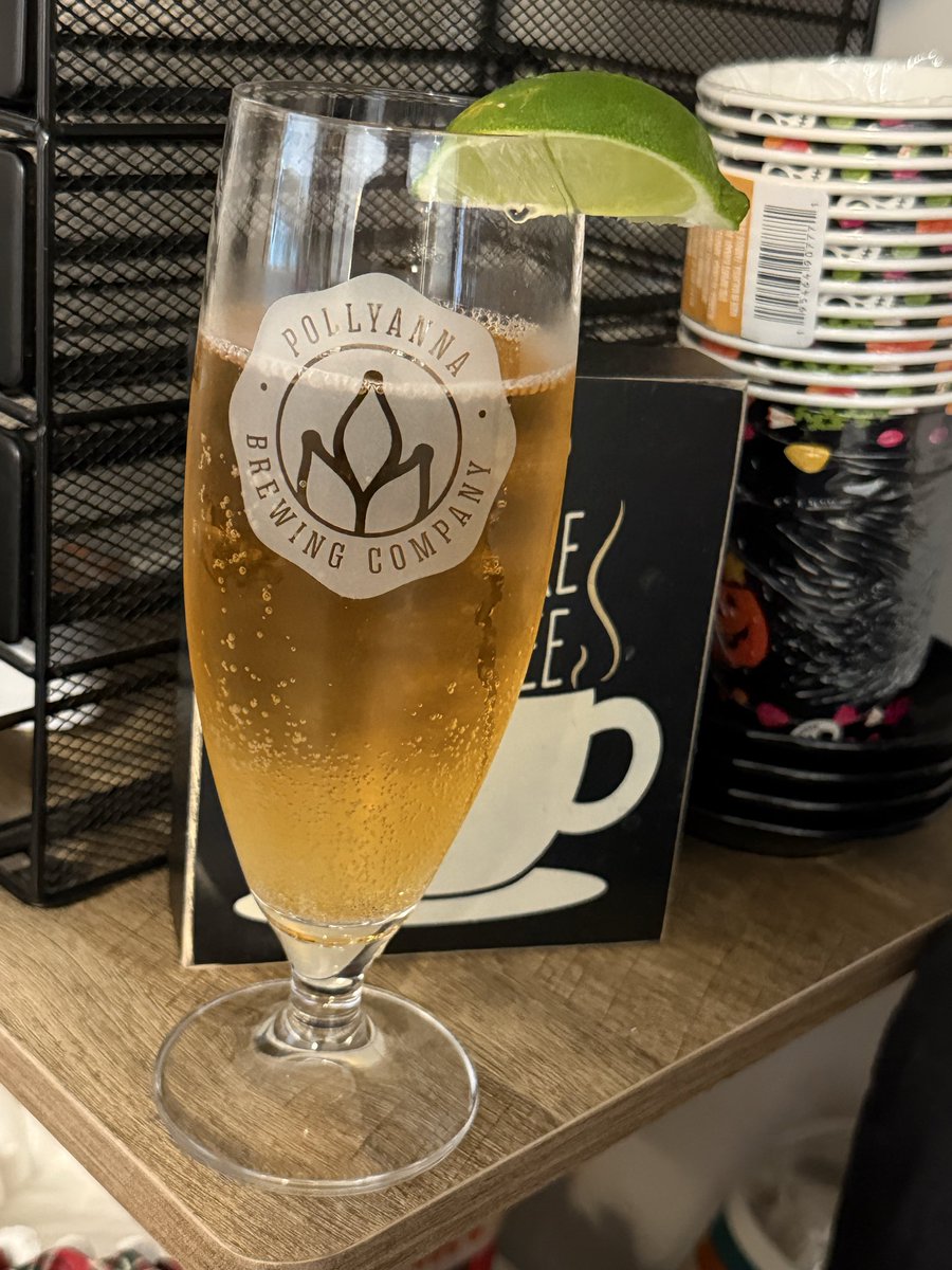 JPie25's tweet photo. Cheers, friends. https://t.co/fx47hCY4HS