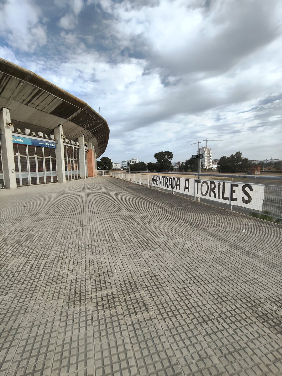 AntonioAdict's tweet photo. Tanto maestro en Jerez, y ninguno sale por la puerta grande... https://t.co/RXKNs8GyaG