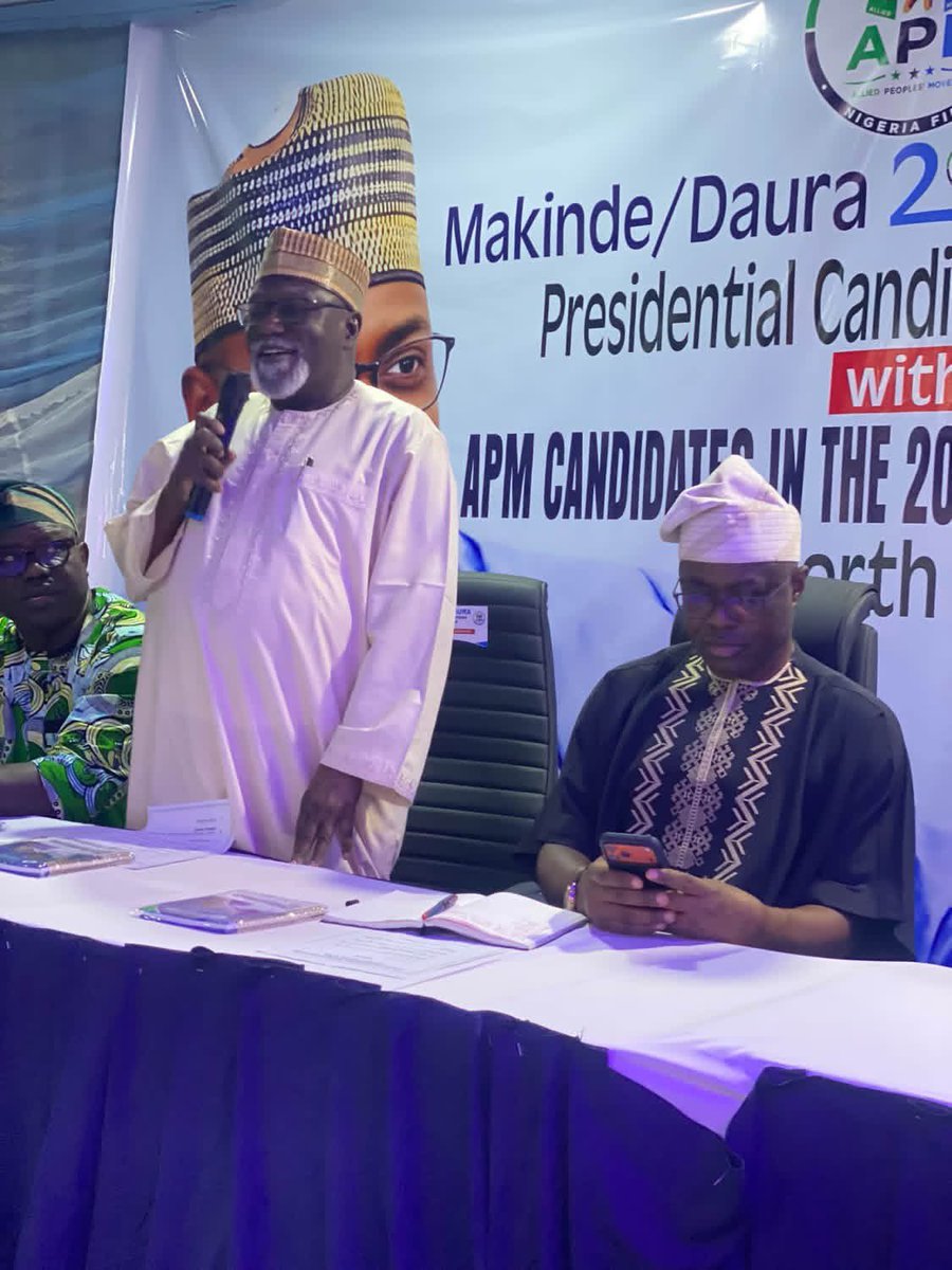 OfficialSeyi027's tweet photo. Live pictures from the ongoing meeting between the APM Presidential Candidate and Governor of Oyo State, HE Engr Seyi Makinde, @seyimakinde his running mate, HE Alhaji Lawal Musa Daura, and all candidates for the 2027 general elections from the north central zone. The meeting is taking place in Lafia, Nasarawa State ahead of the scheduled North Central Town Hall meeting of APM. 

Join the #ResetNigeria movement. 

APM…Nigeria First!