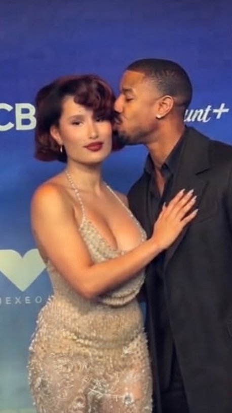 BoinkBuzz's tweet photo. Michael B Jordan has joined girlfriend, RAYE at the #VMAs The couple can't seem to keep their hands off each other https://t.co/lUfOyYnvyT