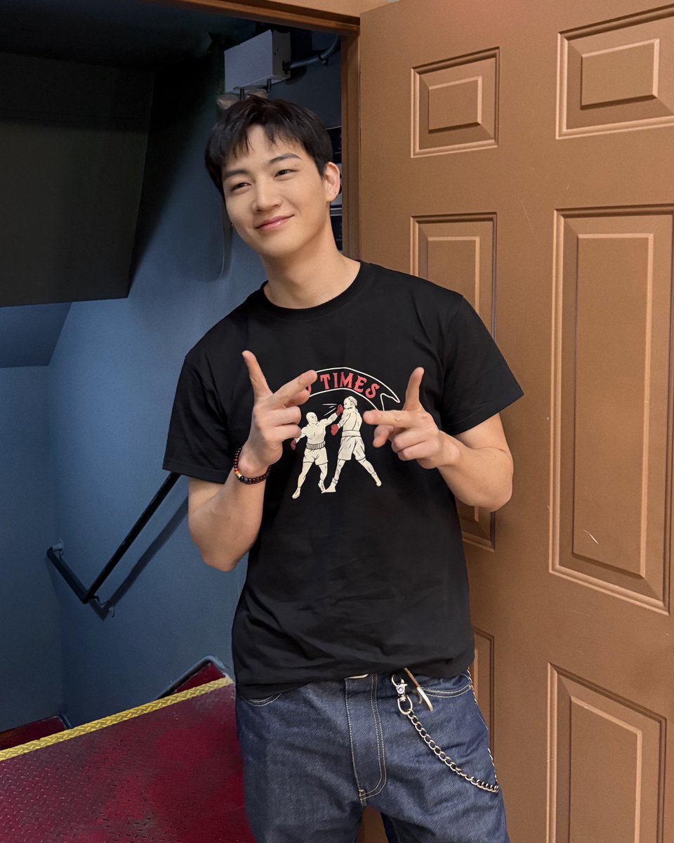 528hzkr's tweet photo. 💚

CHICAGO
Last stop. Let’s get LOUD🔥🔥🔥🔥

tape: roots one last ride
See you in there, Ahgase🐥💚

#JAYB #제이비 #528Hzkr 
#2026tape_roots_USA https://t.co/R1jce7khfd