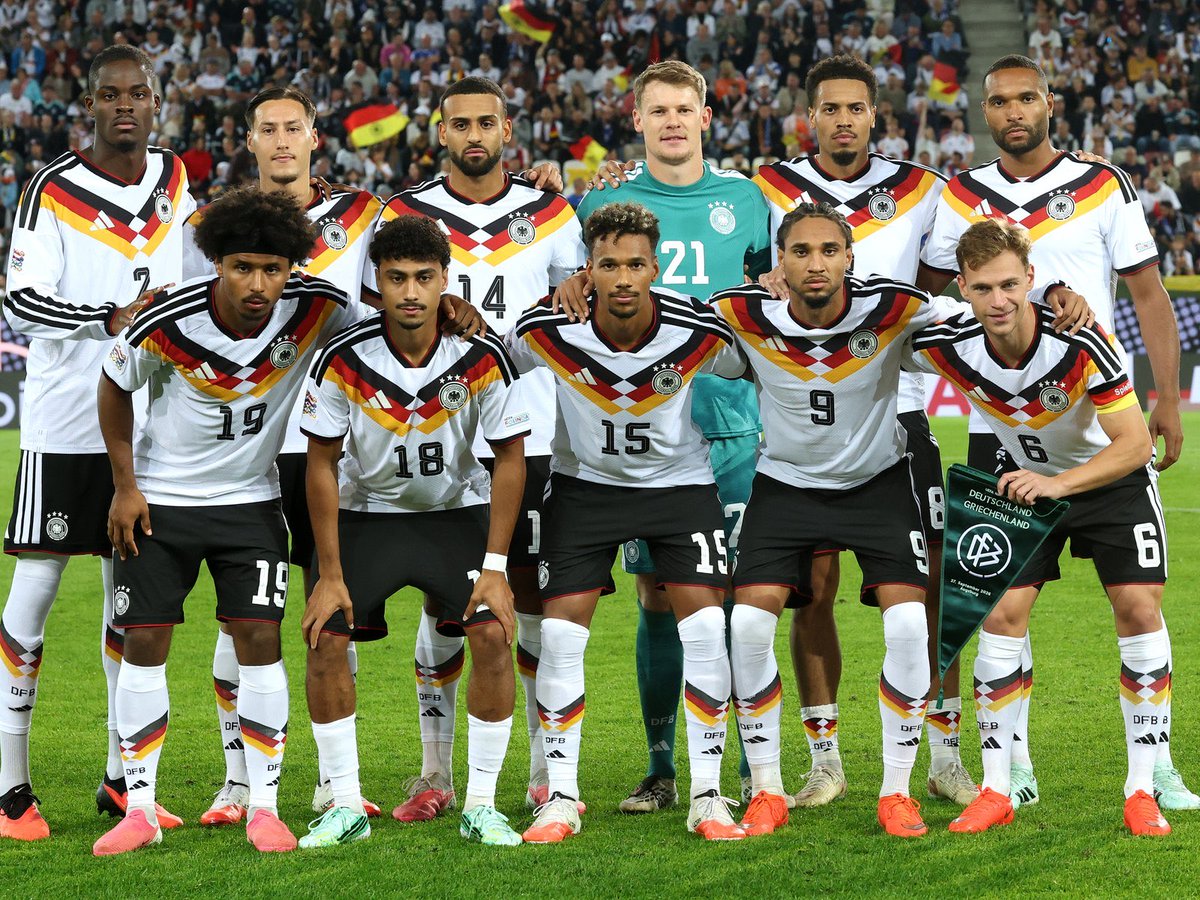 MGGA2021h's tweet photo. Die „neue“ deutsche Nationalmannschaft, Teil 2. 

Deutschland hat verloren. https://t.co/YlqaKvXUe6
