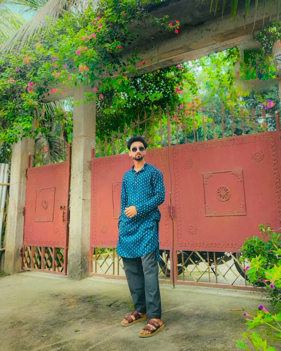 TienWoitowlpxt's tweet photo. Eid Special https://t.co/q5lMJrb6nD