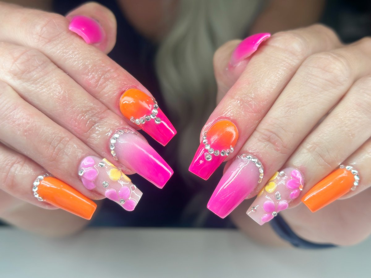 SiuBigpbp's tweet photo. Vacation starts here

Follow for more: @nailsbymimi. 11 https://t.co/05Ulog2Q4Q