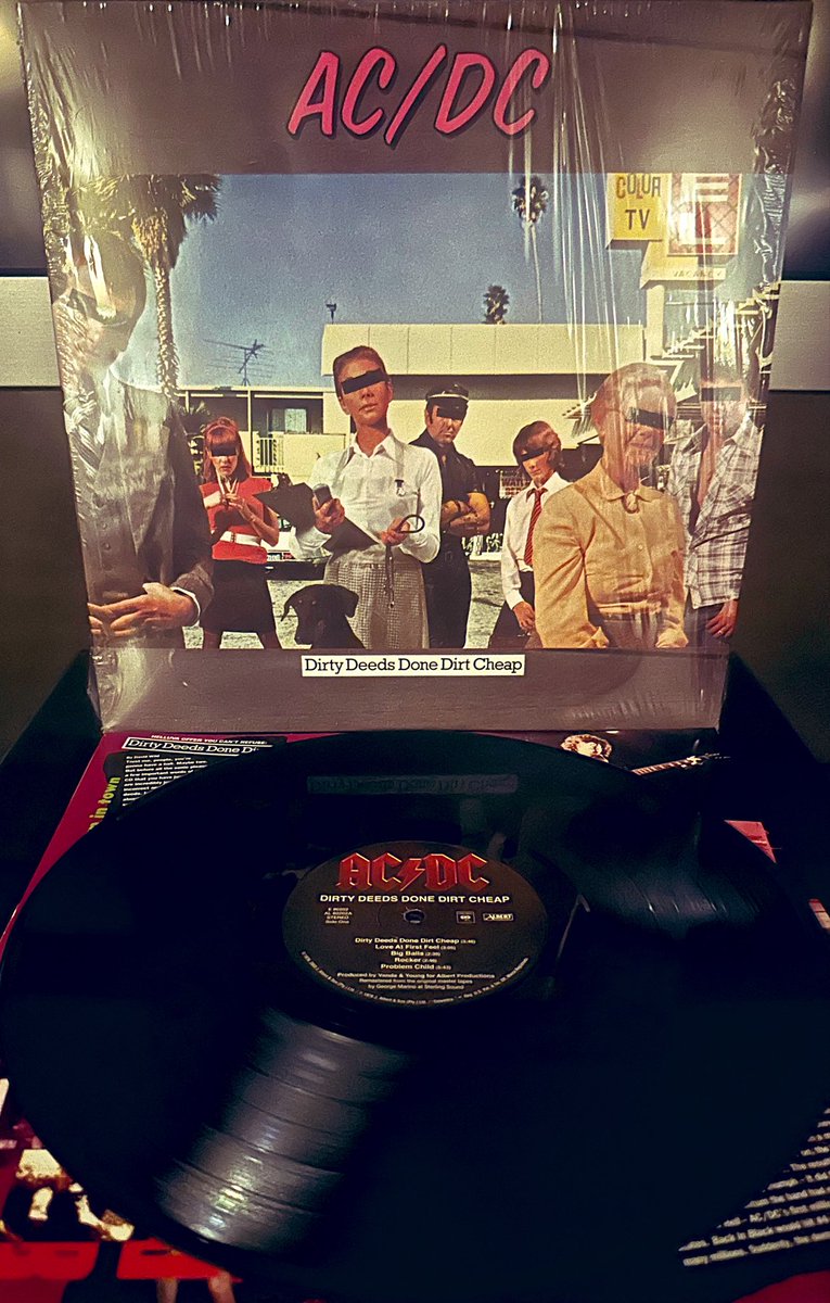 RobbCar13's tweet photo. What I want, I stash, what I don’t, I smash
And you’re on my list 
Dead or alive, I got a .45
And I never miss …
#ProblemChild 

#NowSpinning

AC/DC - Dirty Deeds Done Dirt Cheap https://t.co/vREIk9PDB5
