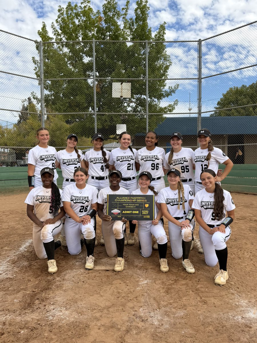 UBA_TatroCook's tweet photo. Congratulations to our girls for playing their butts off and earning themselves a berth to @thealliancefp 2027 Nationals! Way to consistently battle, be scrappy and play together! This group is awesome and are loving how our season is starting! Congrats ladies!!! 🤘🏼💪🏼🩵 https://t.co/YhM82MG7rE