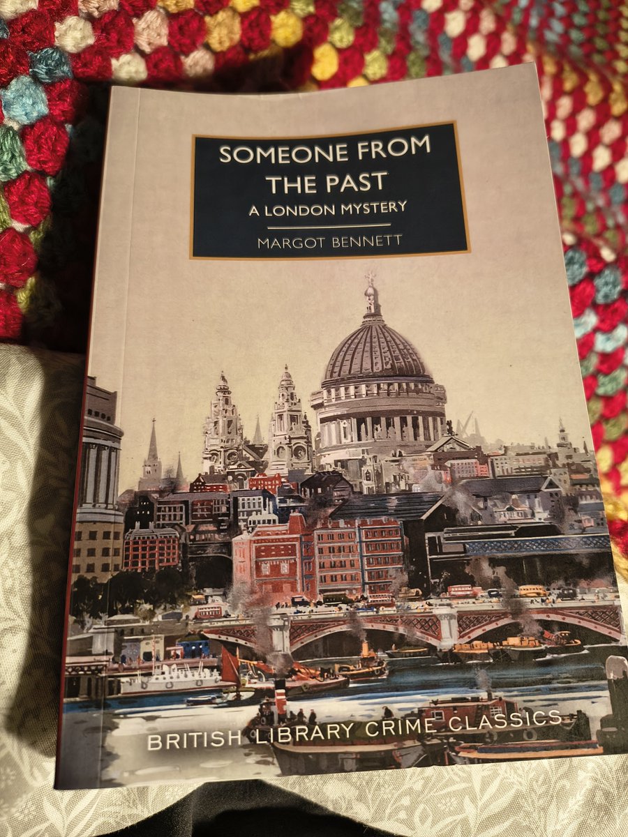 esmesstuff's tweet photo. I read a book. It was good 
Someone from the past. Margot Bennett, 1st published 1958.
I liked this one a lot. The style and turn of phrase, &amp; the main character who manages to do almost everything wrong while trying to find out who murdered her friend https://t.co/nPqrDuHzry